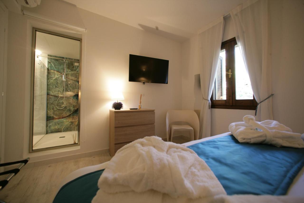 Geco Di Giada Art Suites - Adult Only ปอร์โตโรตอนโด ภายนอก รูปภาพ
